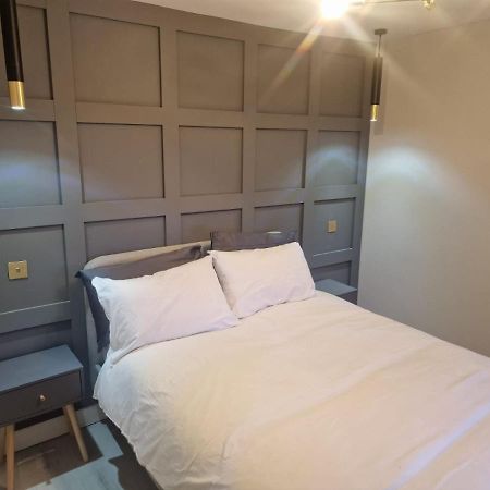 Collier'S Wood En-Suite Apartments 伦敦 外观 照片