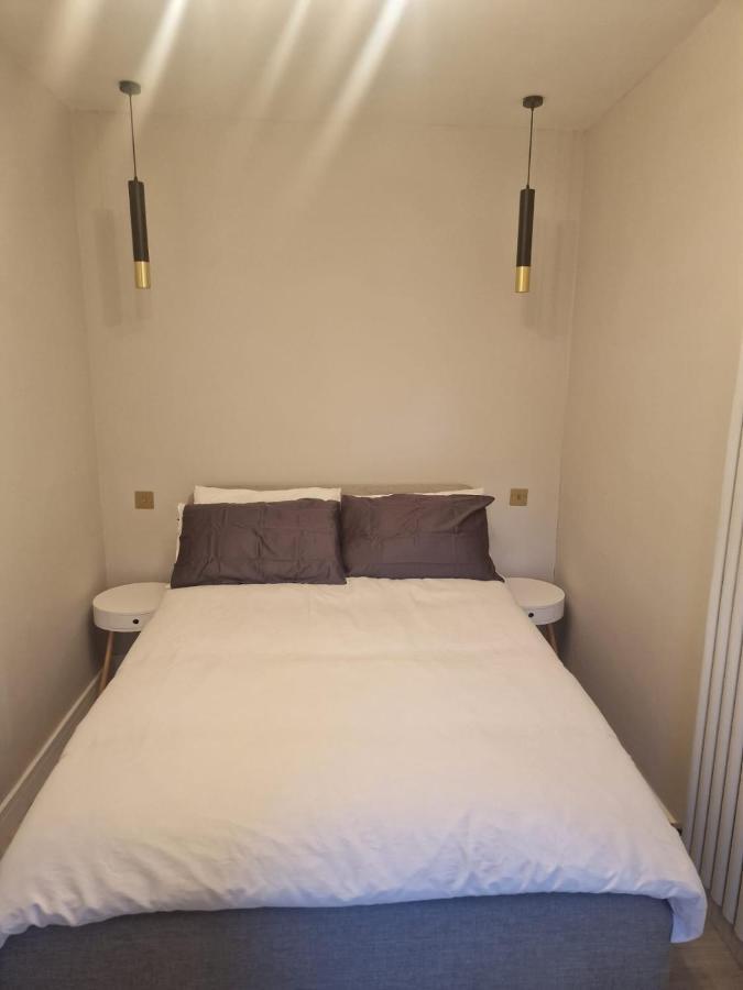 Collier'S Wood En-Suite Apartments 伦敦 外观 照片
